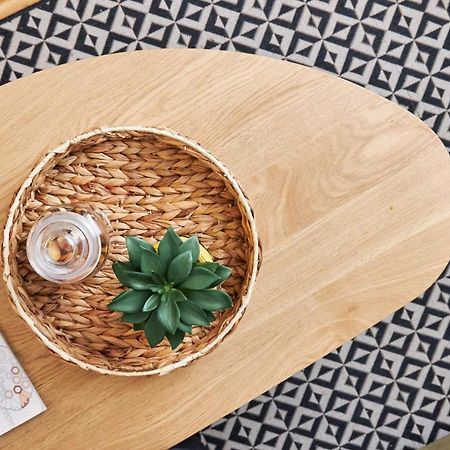 Modern Living Apt - Emberly - Private Parking Νόβι Σαντ Εξωτερικό φωτογραφία