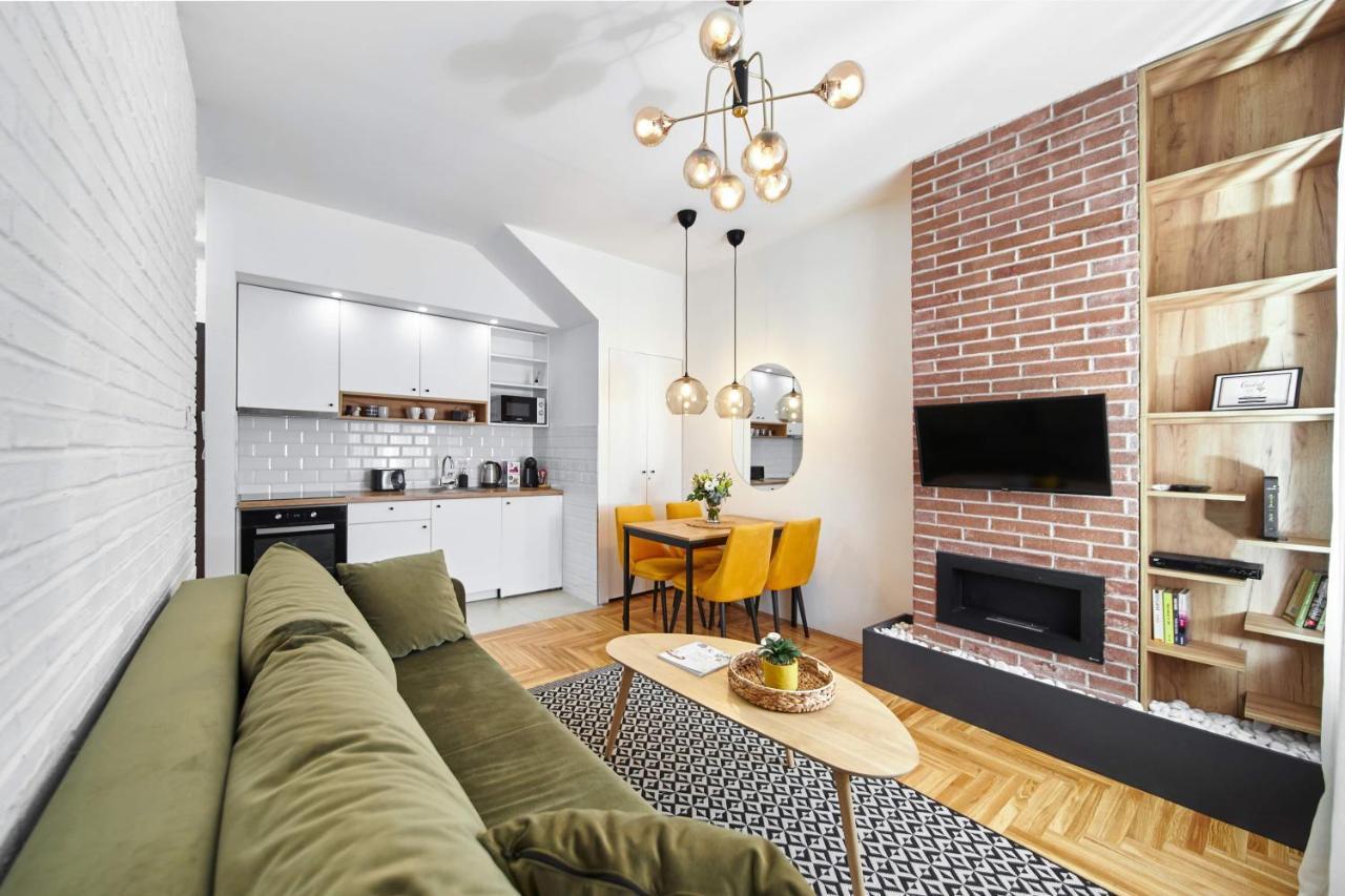 Modern Living Apt - Emberly - Private Parking Νόβι Σαντ Εξωτερικό φωτογραφία