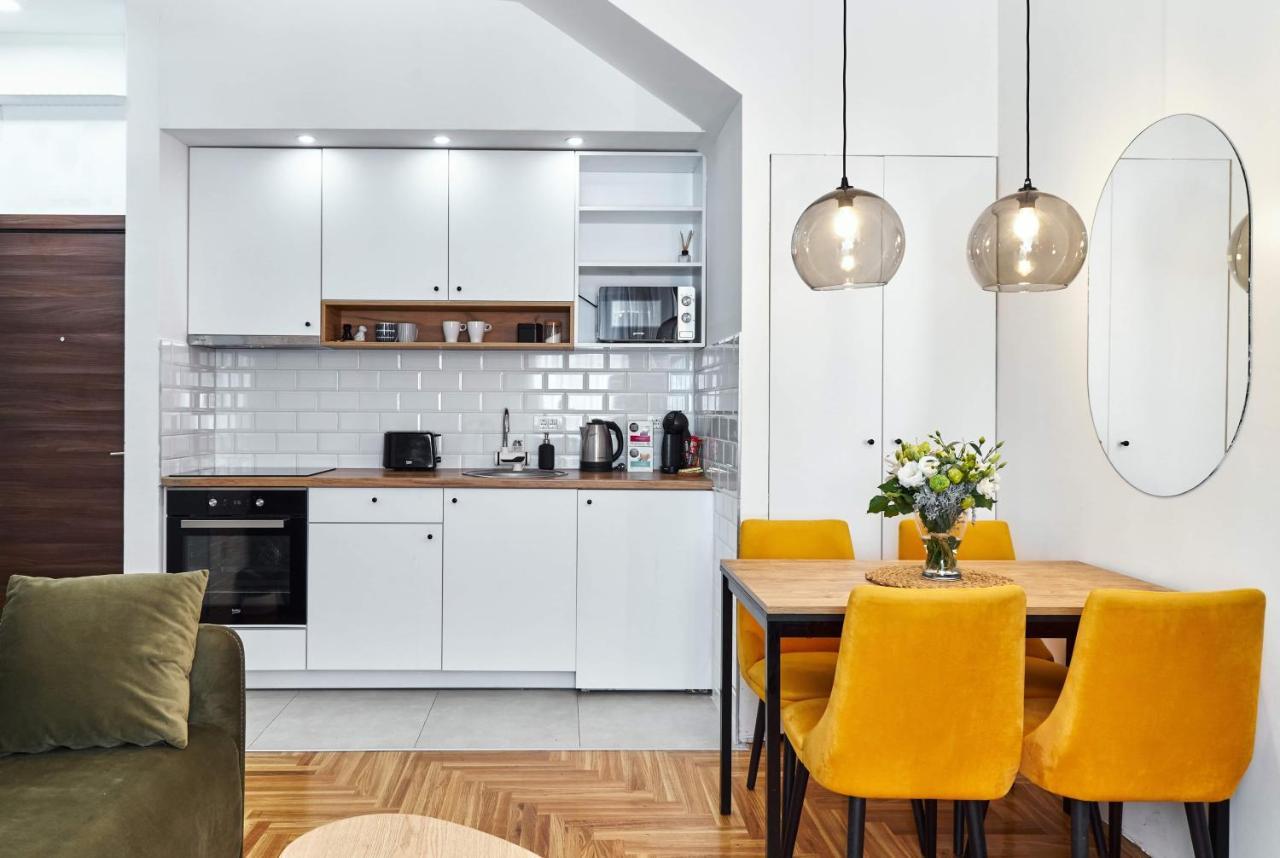 Modern Living Apt - Emberly - Private Parking Νόβι Σαντ Εξωτερικό φωτογραφία